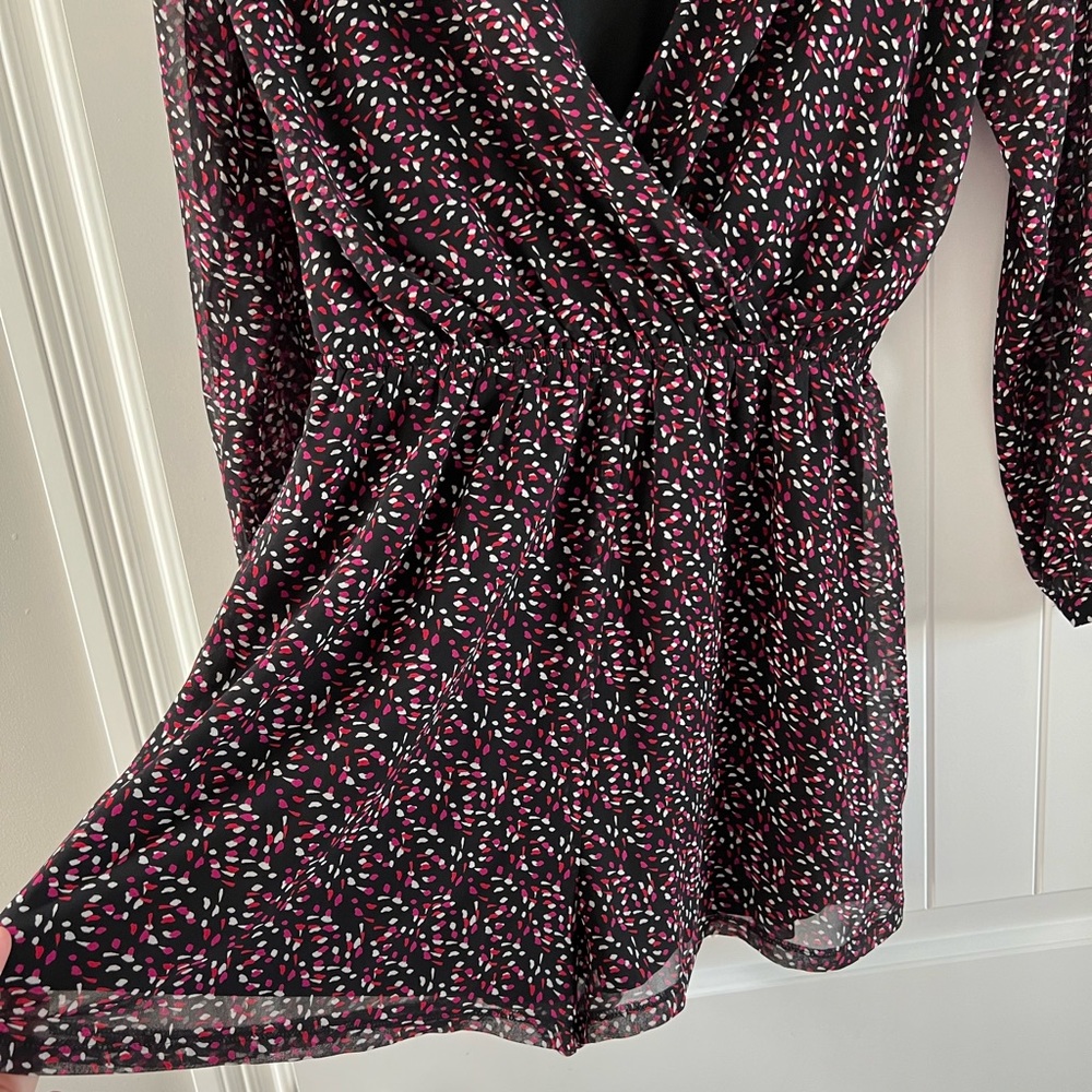 Express Woman’s Crossover Abstract Flowly Blouse … - image 3